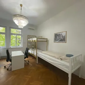 Miklosiceva Ostello Lubiana